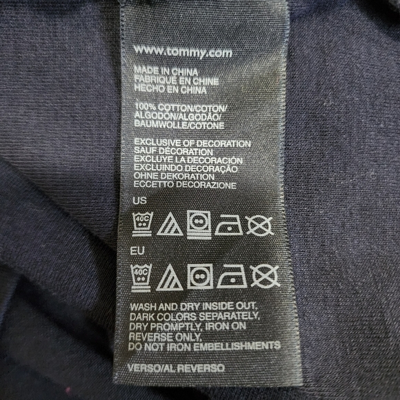2 Tommy Hilfiger Graphic Short Sleeve Navy Soft Tees - Medium - Picture 8 of 12